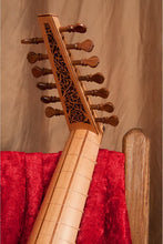 Load image into Gallery viewer, Roosebeck Descant Lute 7 Course 13 String Spruce Soundboard w/Padded Gig Bag
