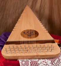 Load image into Gallery viewer, Baritone Psaltery 29.5 Inch 37 Strings Rounded w/ Bow
