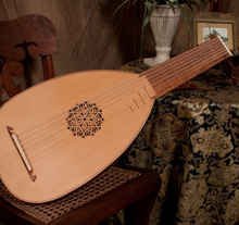 Load image into Gallery viewer, Roosebeck Deluxe 8-Course Lute Canadian Cedar w/ Gig Bag, Play Book
